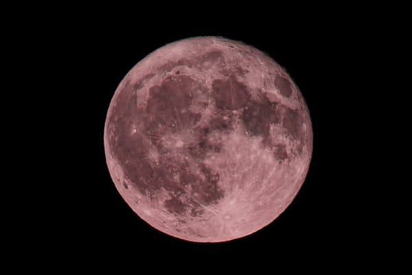 Erdbeermond