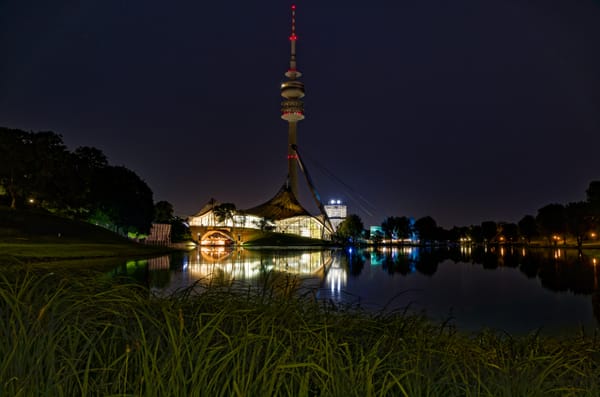 Architektur bei Nacht - München